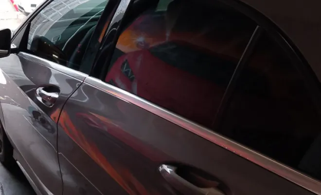 Pour la pose de vos films solaires teintés c'est chez BECAR'S , Bron, BECAR'S Detailing