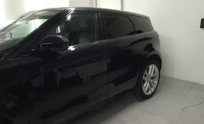 Poly-lustre sur range rover évoque, Bron, BECAR'S Detailing