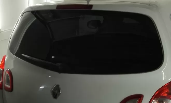 Pose de vitre teinté a bron, Bron, BECAR'S Detailing