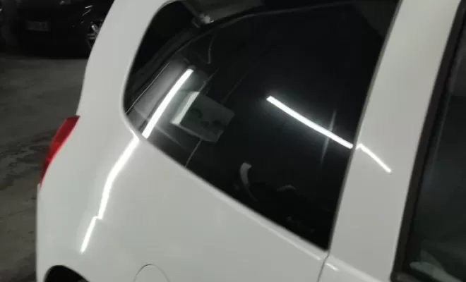 Pose de vitre teinté a bron, Bron, BECAR'S Detailing