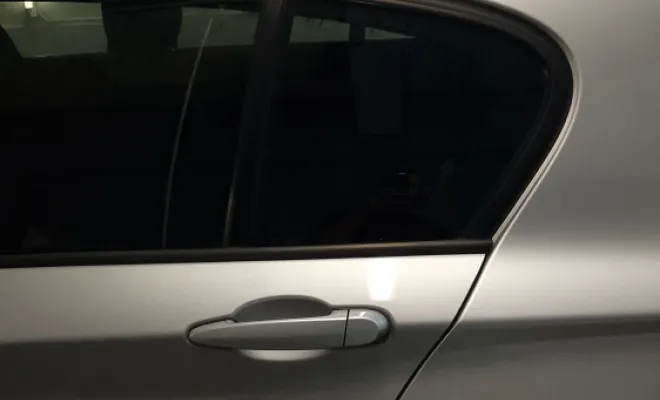 Pose film teinte bmw 35% arrière 118d, Bron, BECAR'S Detailing