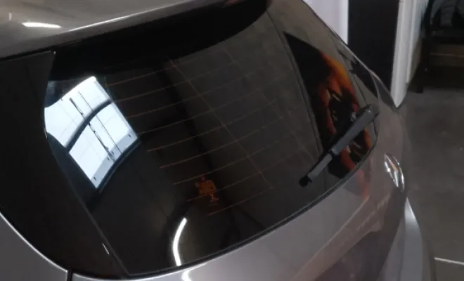 Pose de vitre teinté a lyon , Bron, BECAR'S Detailing