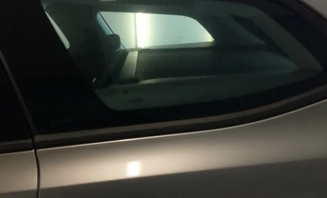 Pose de vitre teinté a lyon, Bron, BECAR'S Detailing